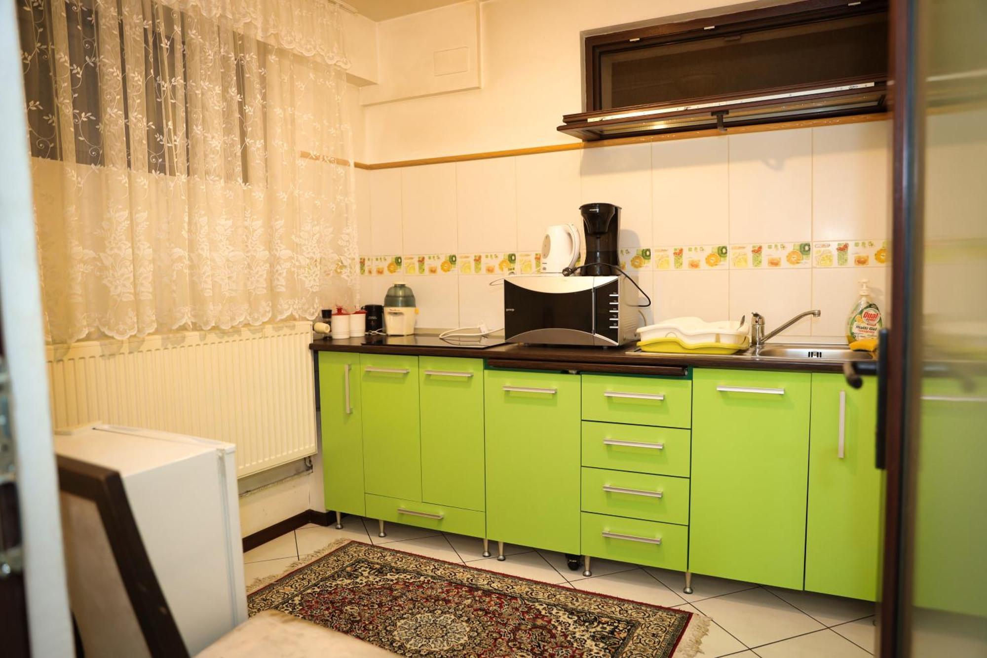 Târgu Jiu Pensiunea Giovani מראה חיצוני תמונה